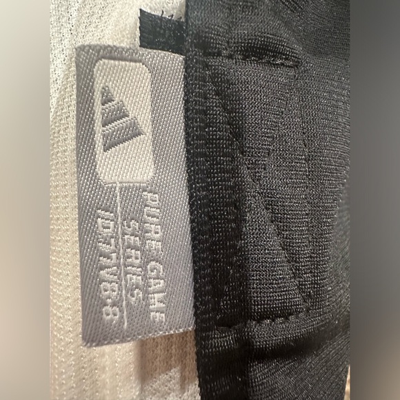 ADIDAS black basketball pants - Picture 5 of 8